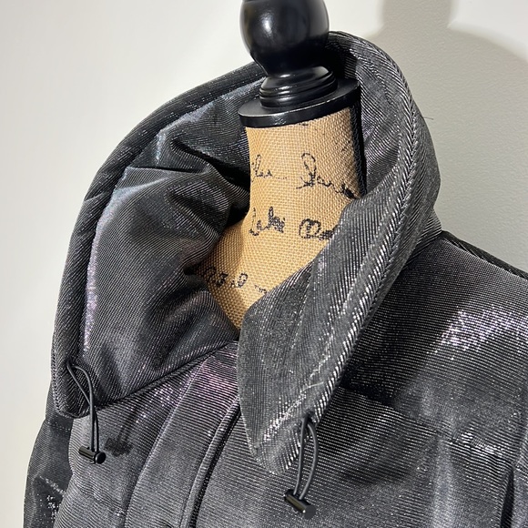 LOVERS + FRIENDS || 🔥HOST PICK🔥Silver & Black Metallic Puffer Jacket. Sz. XL - Picture 10 of 17
